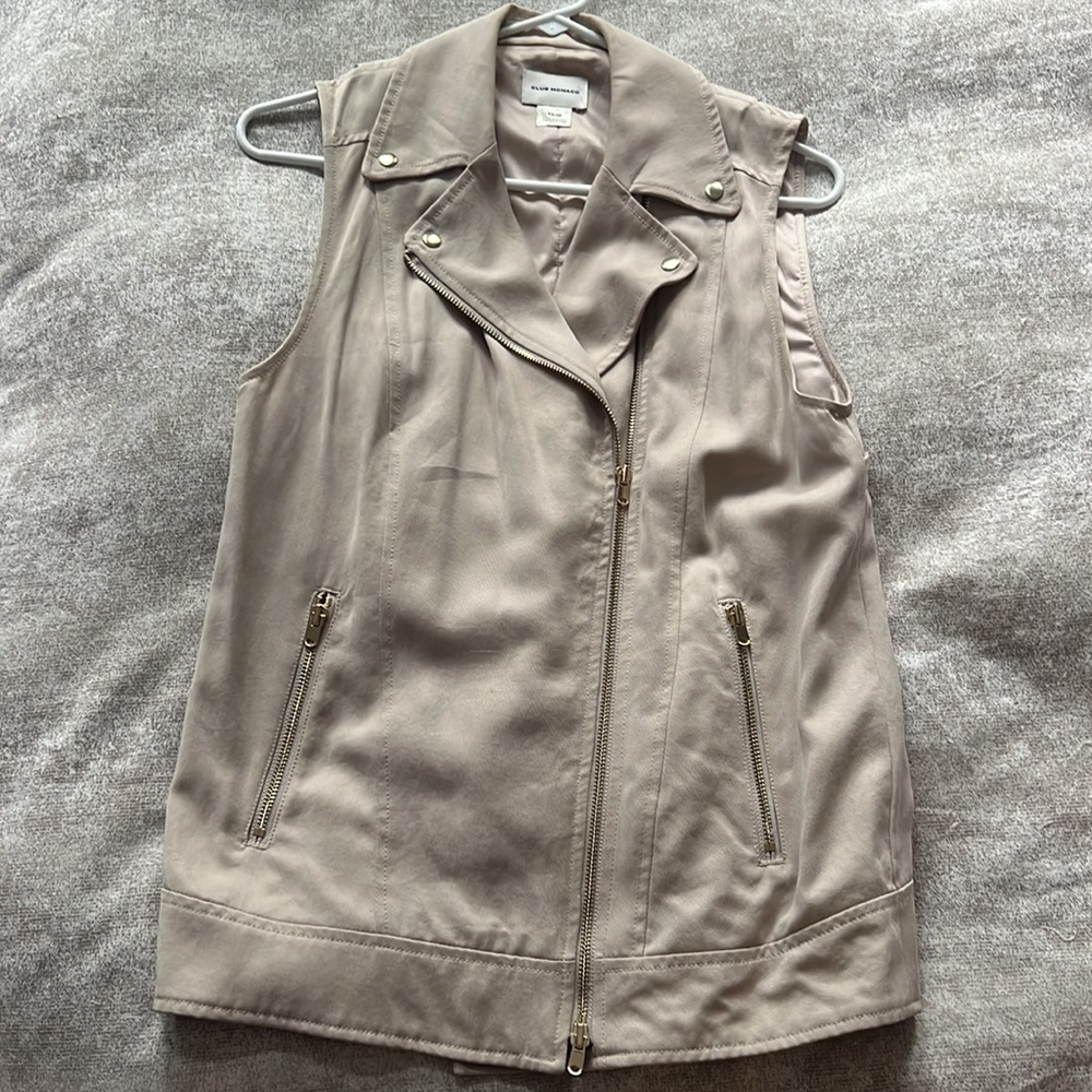NWOT Club Monaco vest